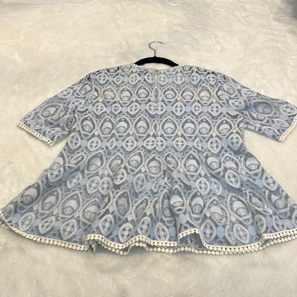 HD in Paris an Anthropology brand blue lace shirt w peplum size 6 - Picture 4 of 14
